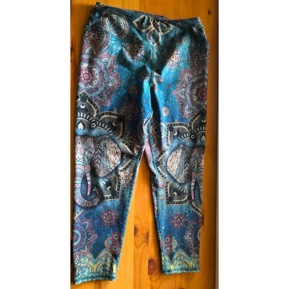 Paisley Cropped Leggings